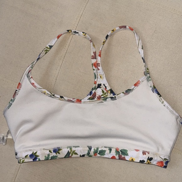 Fabletics Poppy Field Ivory XS Racerback, Seamless Sports Bra - Picture 3 of 12